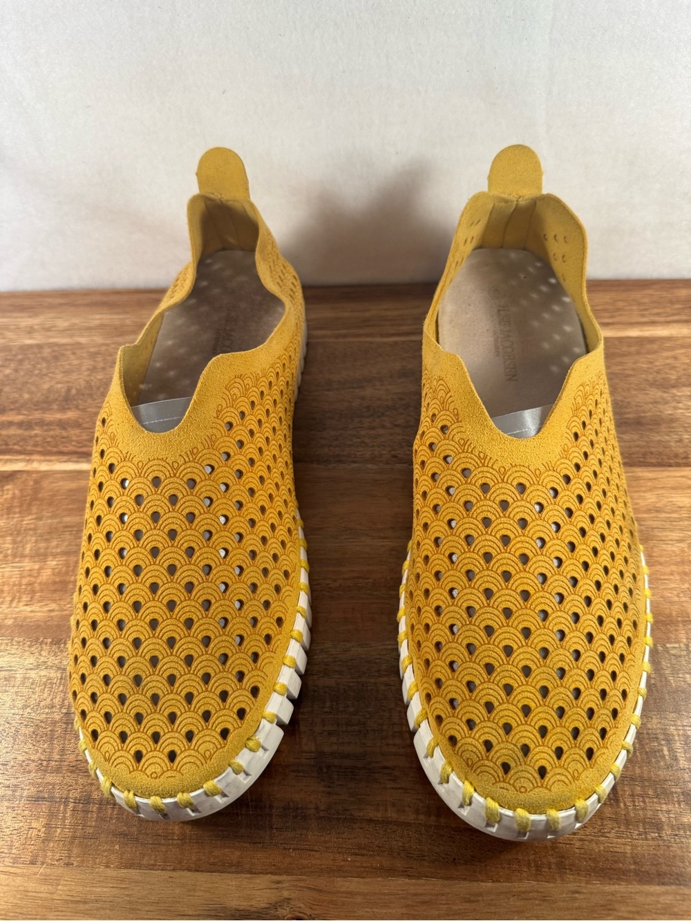 Ilse Jacobsen Tulip Slip-On Shoes in Golden Yellow Size 40